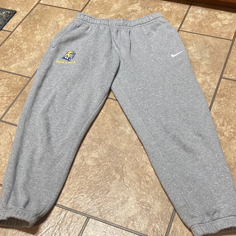 Nike Big Kids Heather Gray Joggers with Drawstring Athletic Athleisure